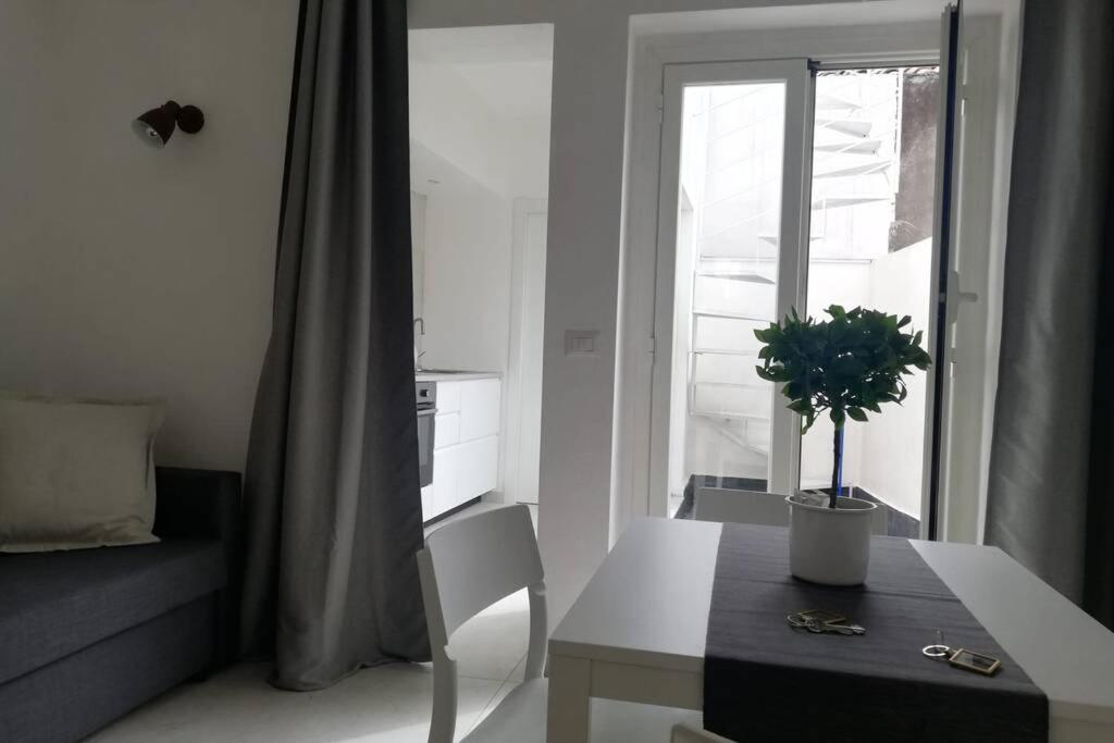 Casa Ubaruni Villa Ачиреале Екстериор снимка