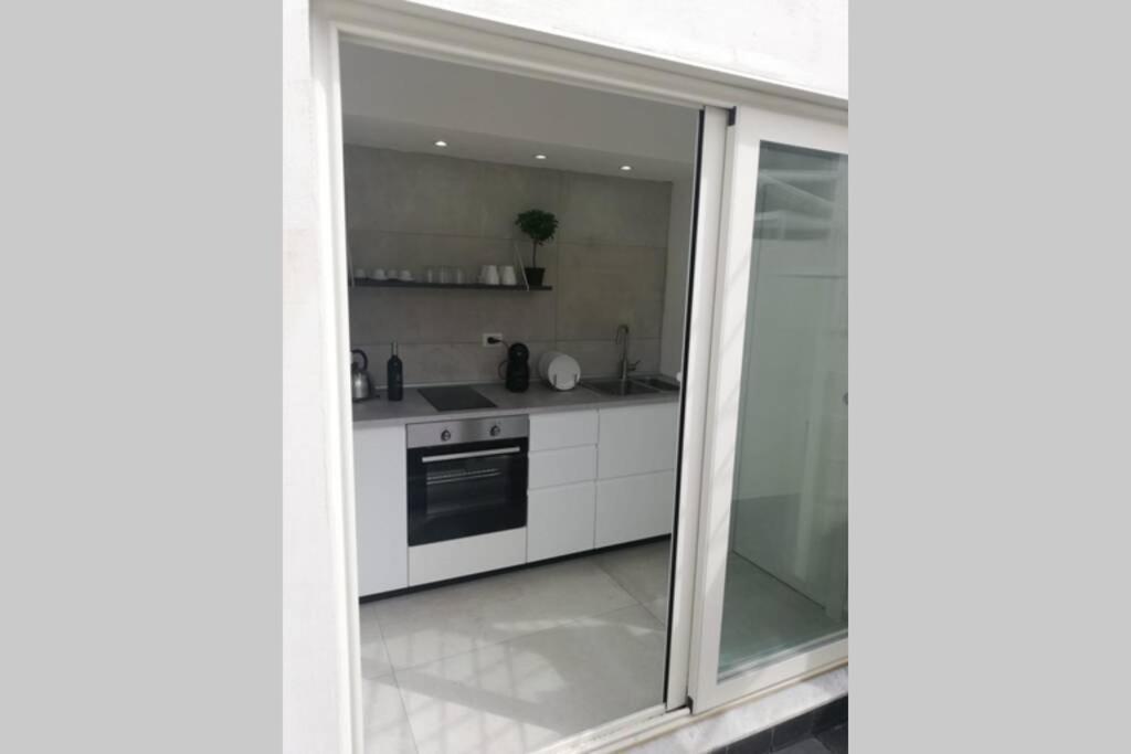 Casa Ubaruni Villa Ачиреале Екстериор снимка