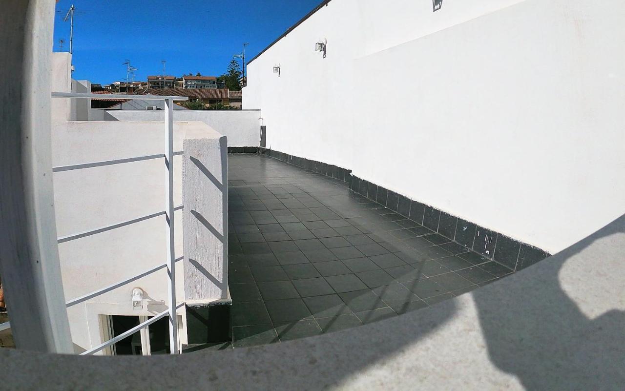 Casa Ubaruni Villa Ачиреале Екстериор снимка