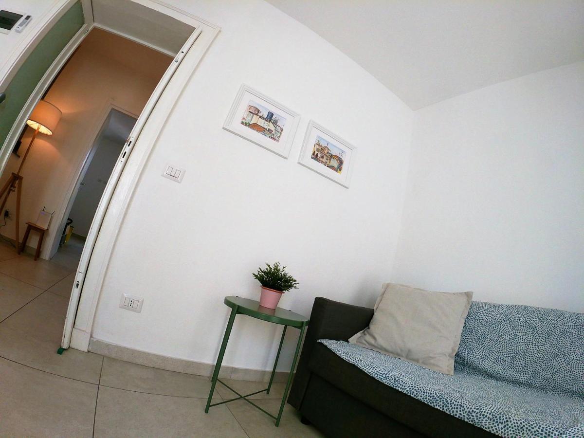 Casa Ubaruni Villa Ачиреале Екстериор снимка