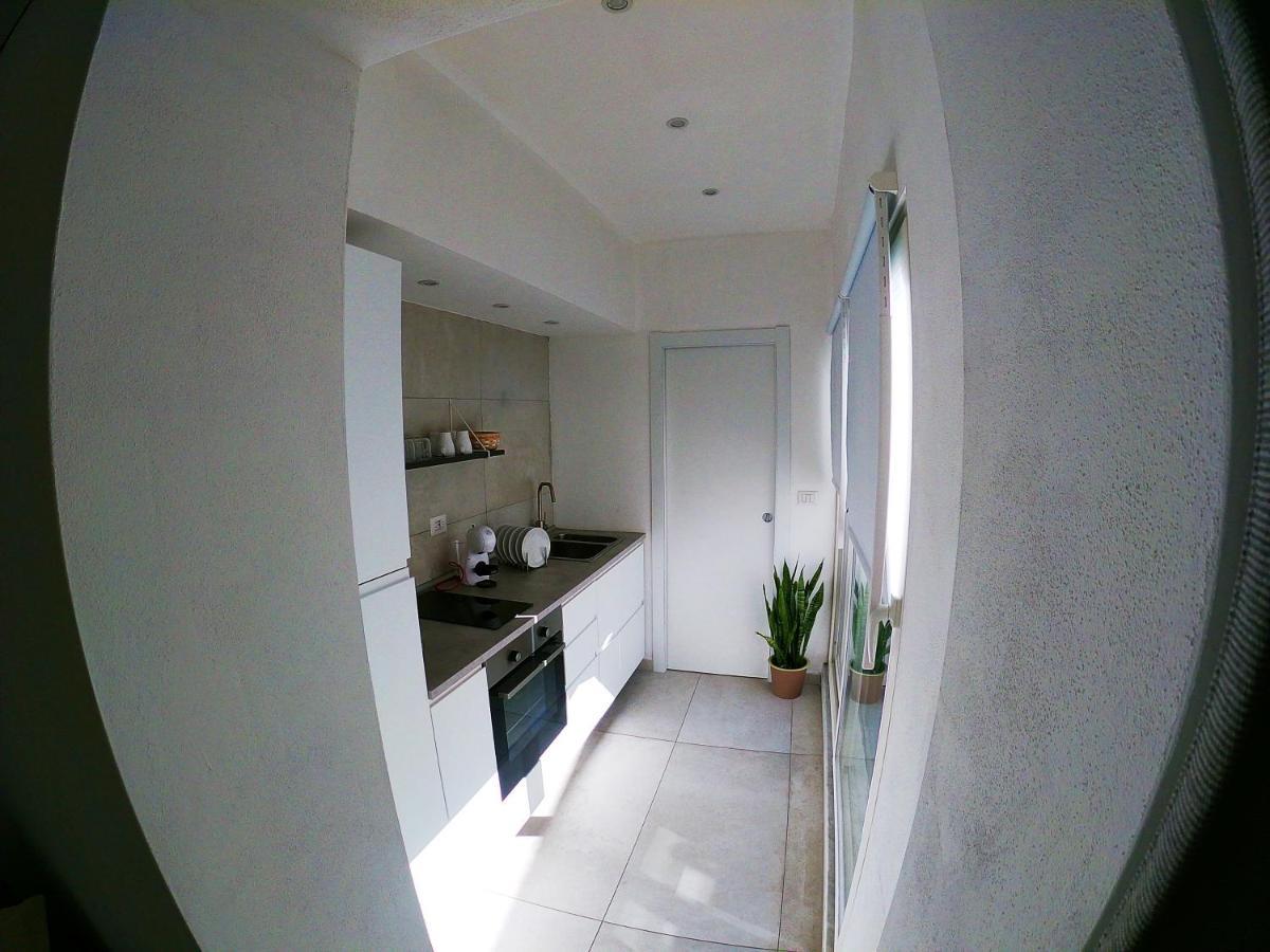 Casa Ubaruni Villa Ачиреале Екстериор снимка