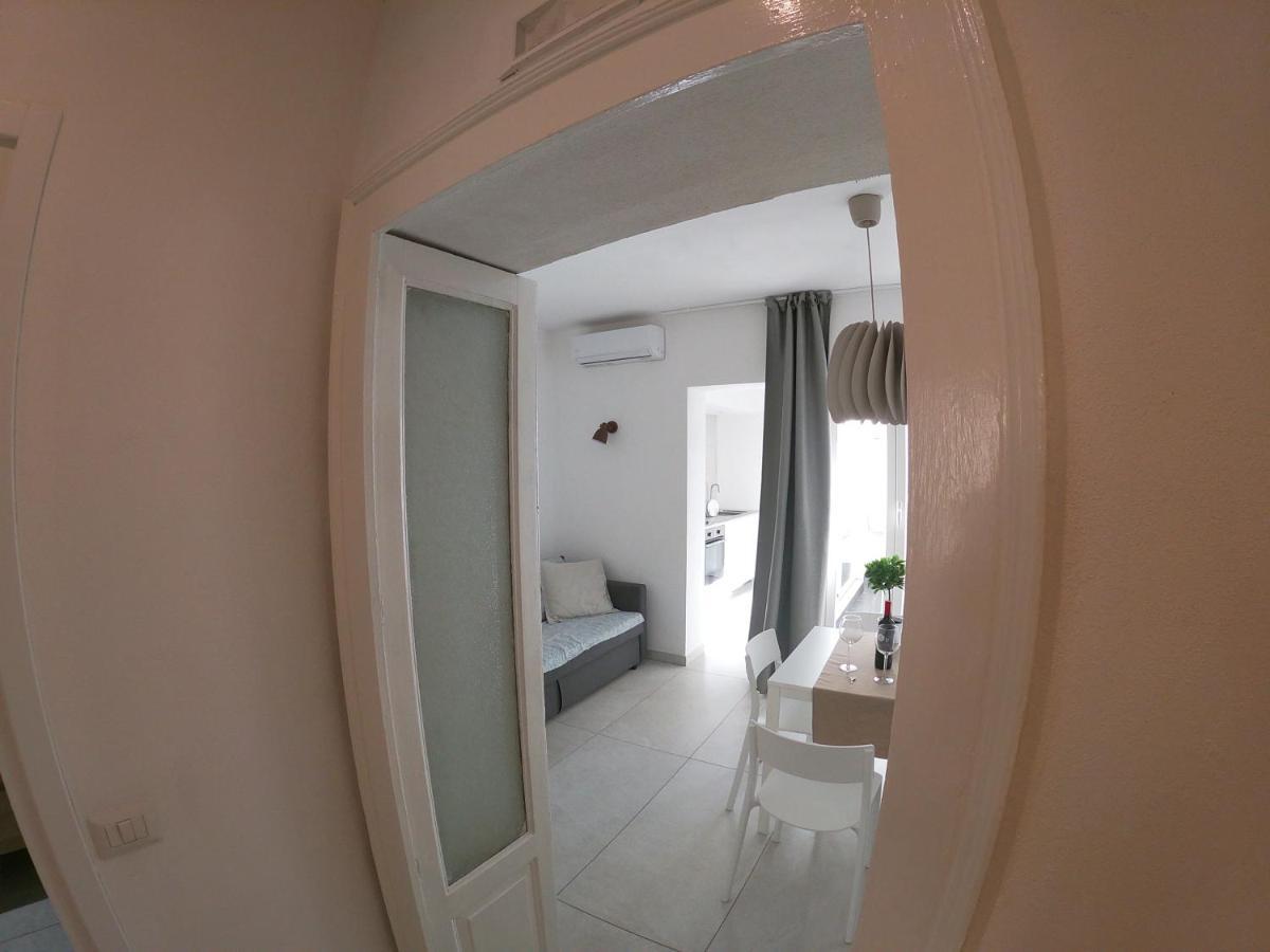 Casa Ubaruni Villa Ачиреале Екстериор снимка